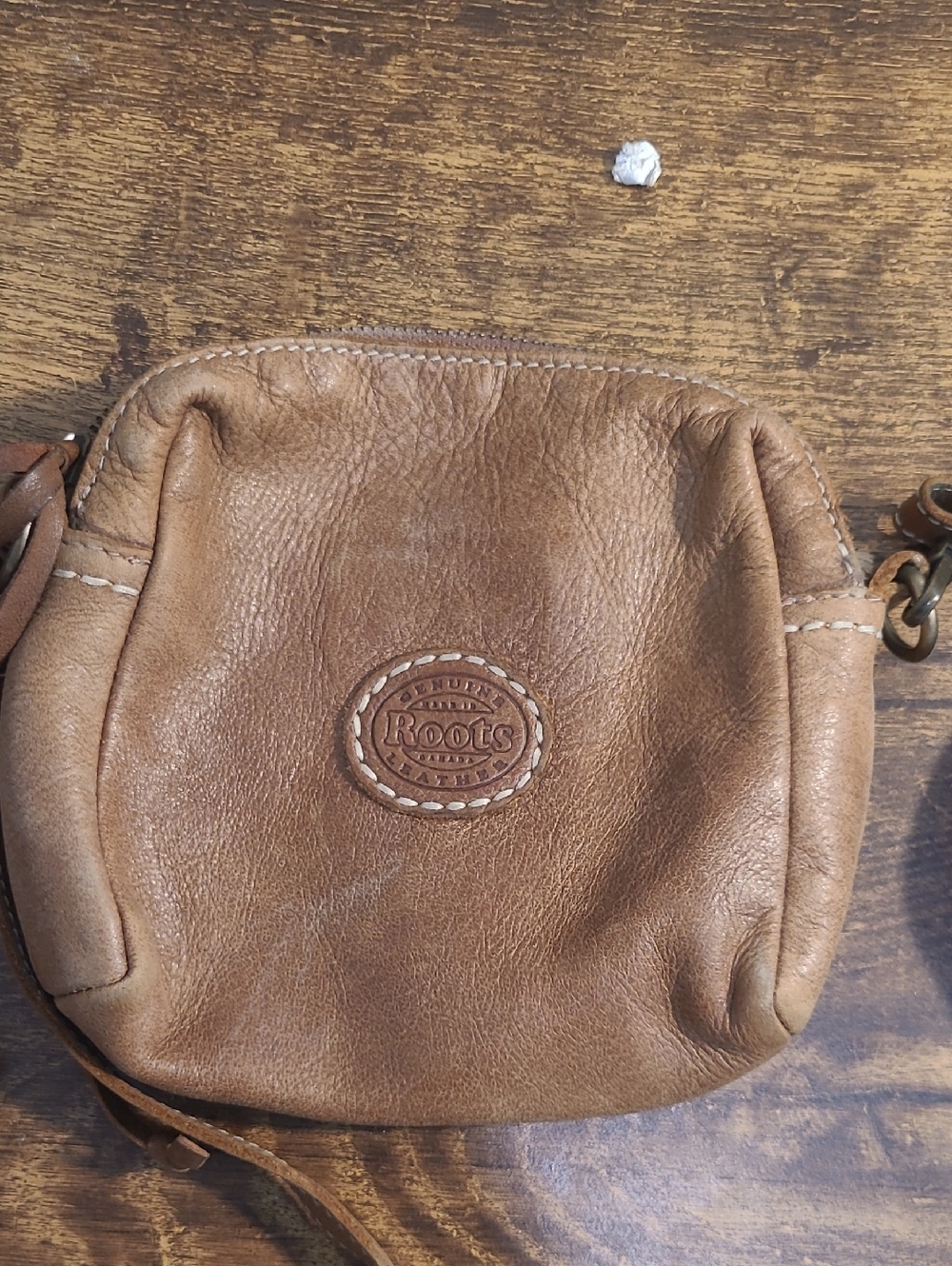 Roots Small Brown Leather‎ Wristlet Crossbody